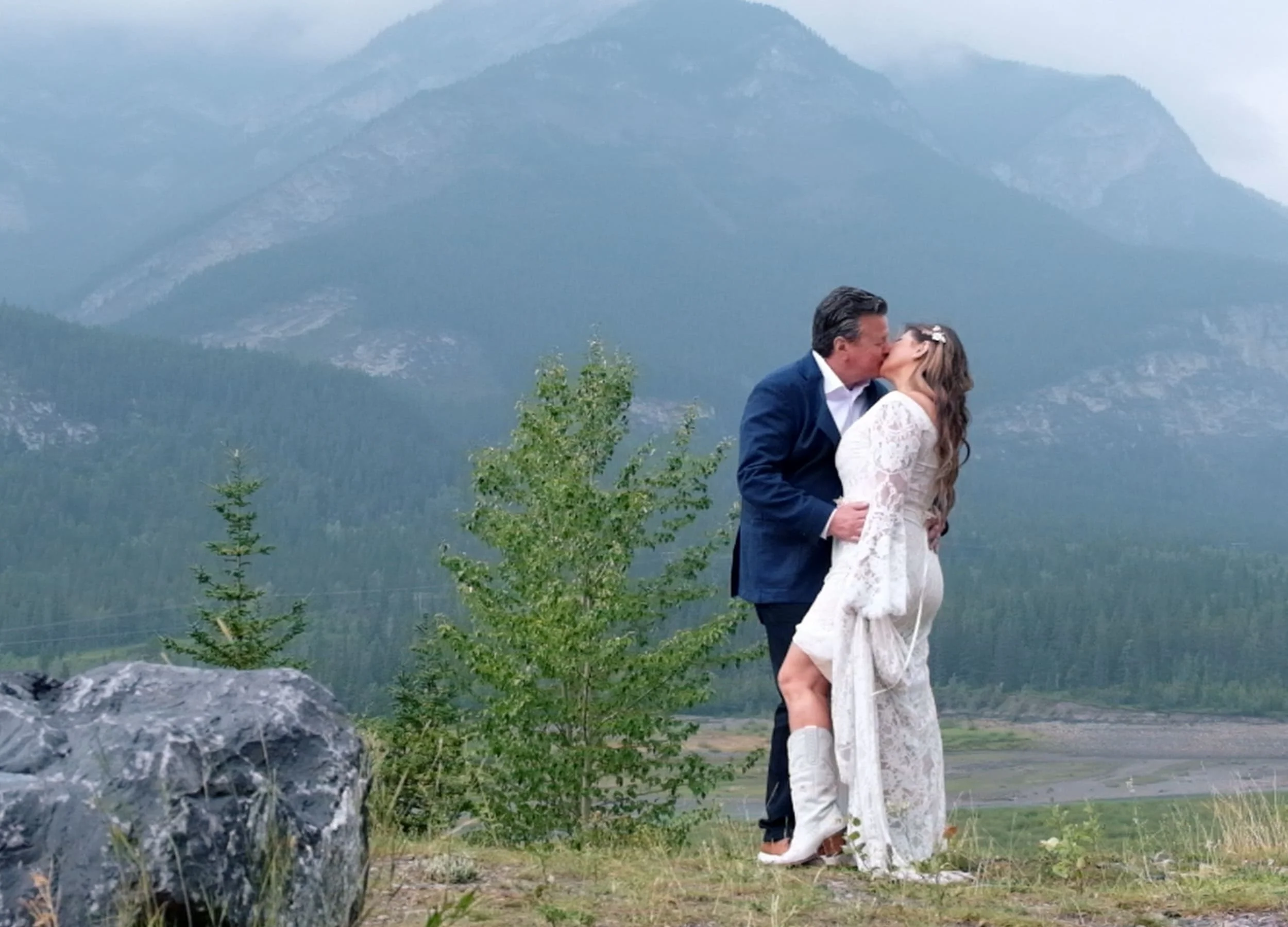 Pomeroy Kananaskis Wedding Videographer - Pomeroy Kananaskis Mountain Lodge - Diane and Jeff Wedding - Pulse Productions Inc.