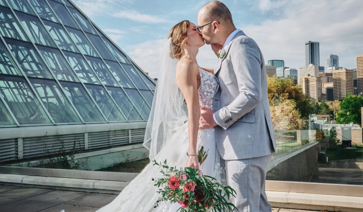 Royal Glenora Club Wedding - Edmonton Wedding Videographer & Photographer - Chantale & Octavian - Pulse Productions Inc
