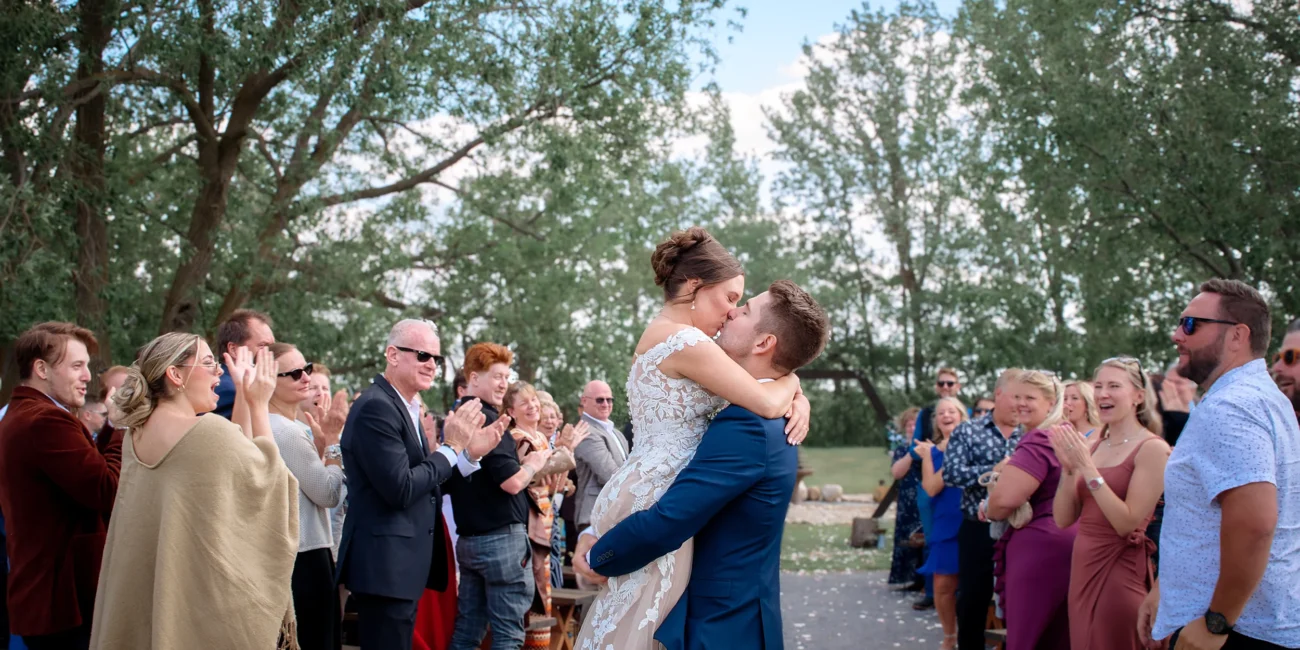 Copper Creek Barn Wedding - Sydney and Matt Wedding - Edmonton Wedding Photographer - Sturgeon County, Alberta