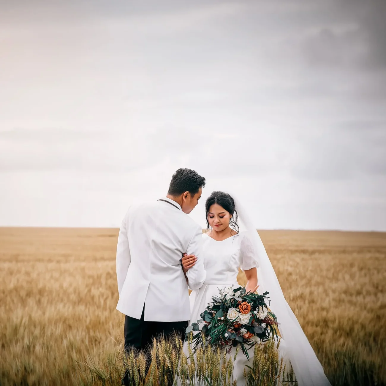 Ideal Wedding Photography Timeline - Couple Session - Pulse Productions Inc.