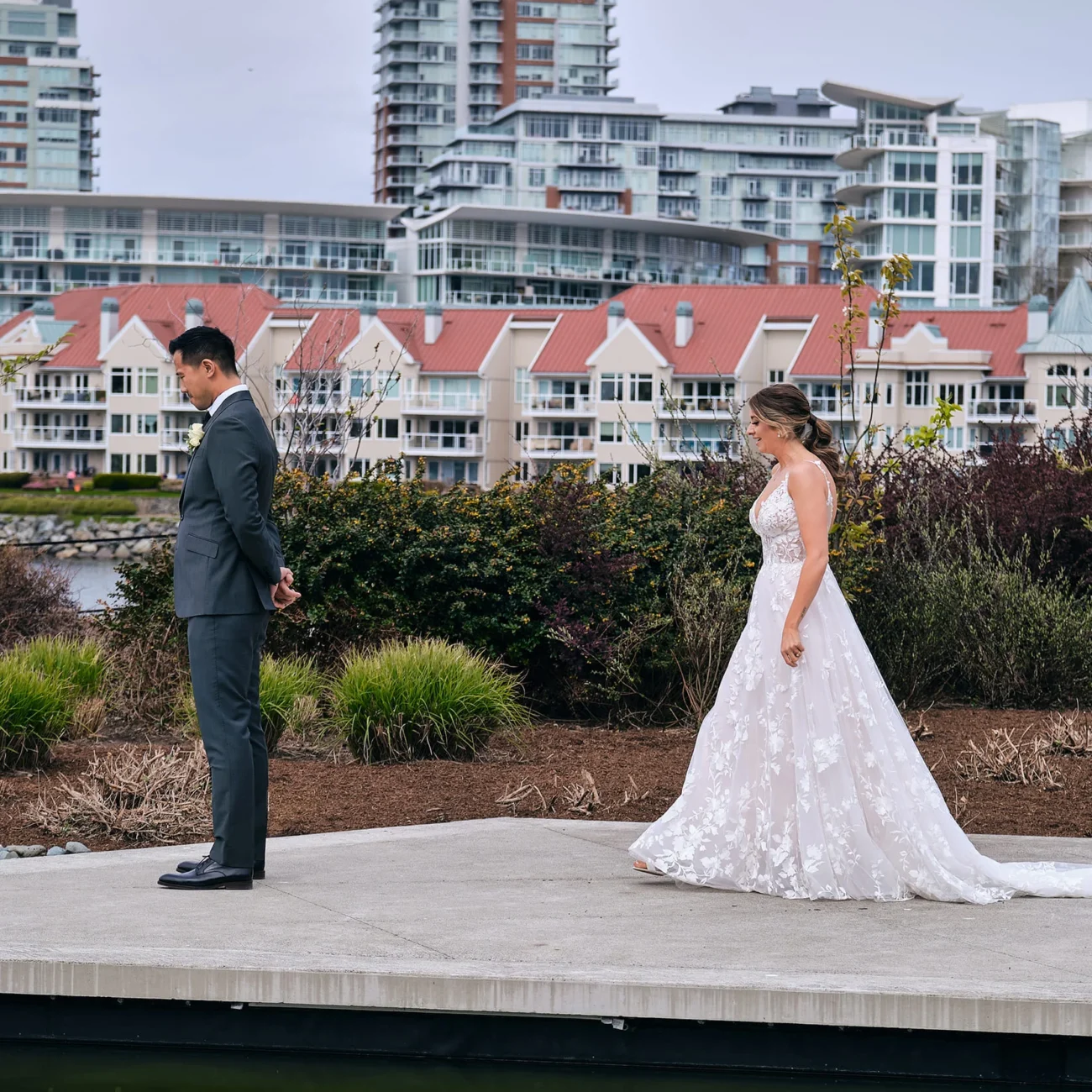 Ideal Wedding Photography Timeline - First Look - Pulse Productions Inc.