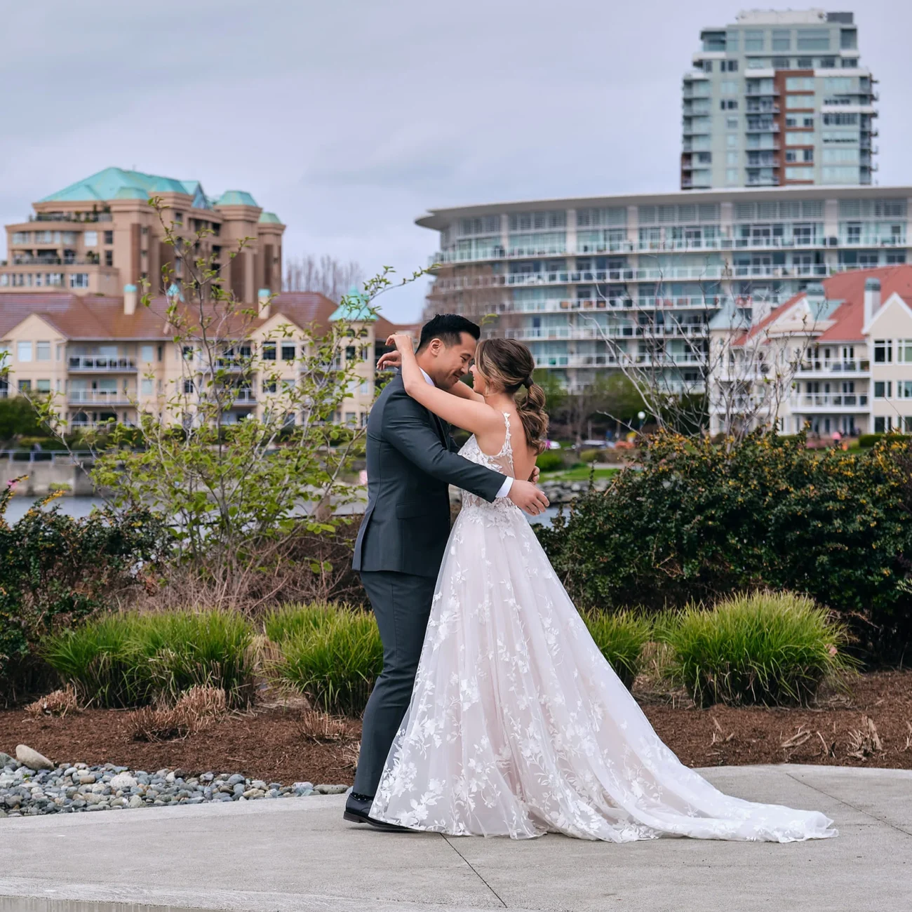 Ideal Wedding Photography Timeline - First Look - Pulse Productions Inc.